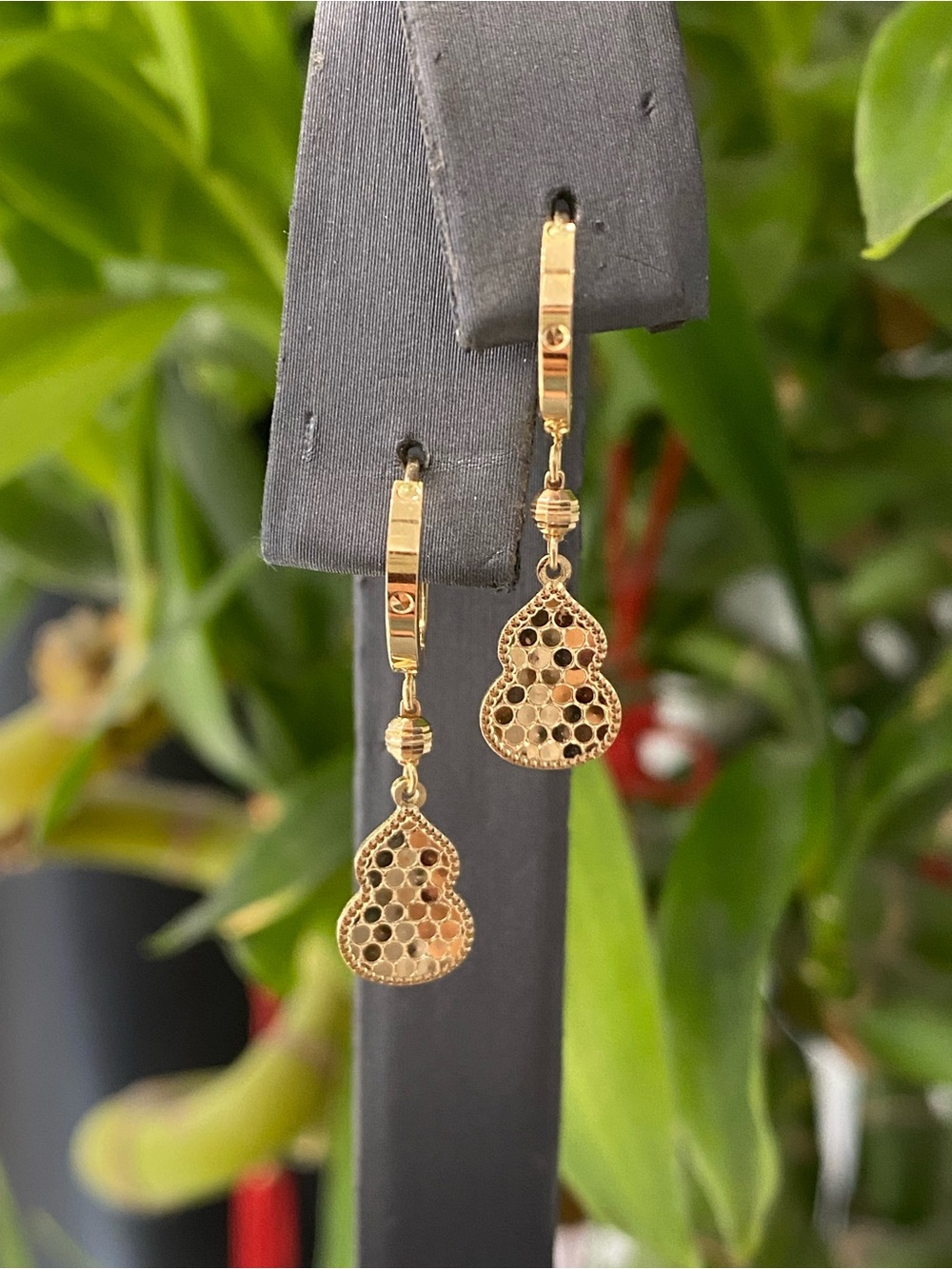 18k Yellow Gold Fulu Gourd Dangling Hoop Earrings